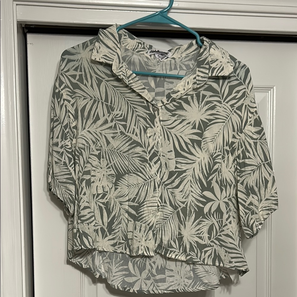 Leaf Print Green and White Blouse